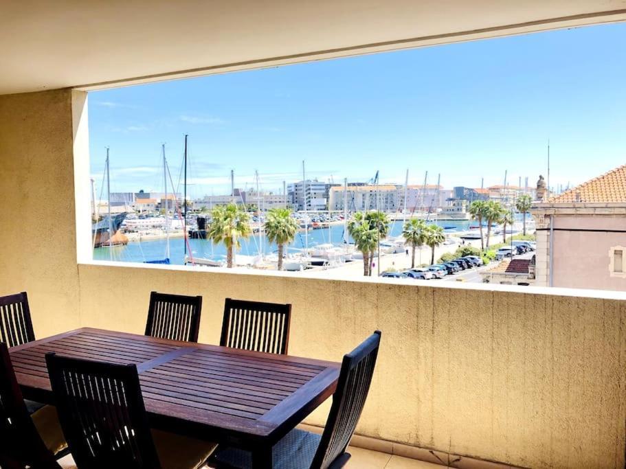 Grand Bleu Apartment Sete Bagian luar foto